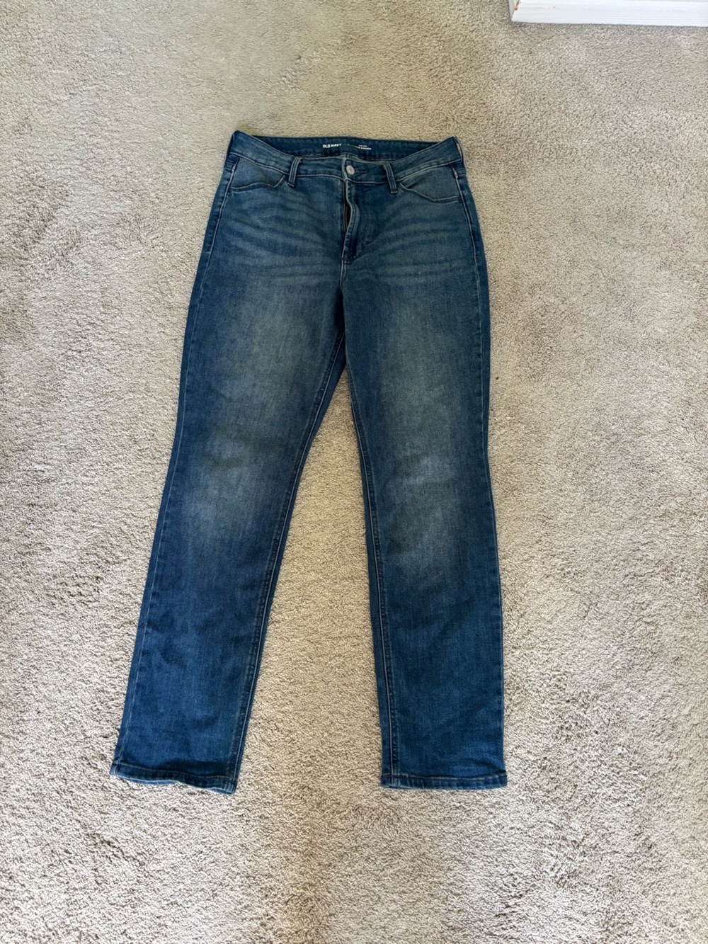 Old Navy Women's Straight Leg Jeans in Dark Blue Wash